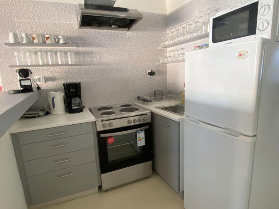 2Bdr Boutique Full Apt In Plaka Атина Екстериор снимка