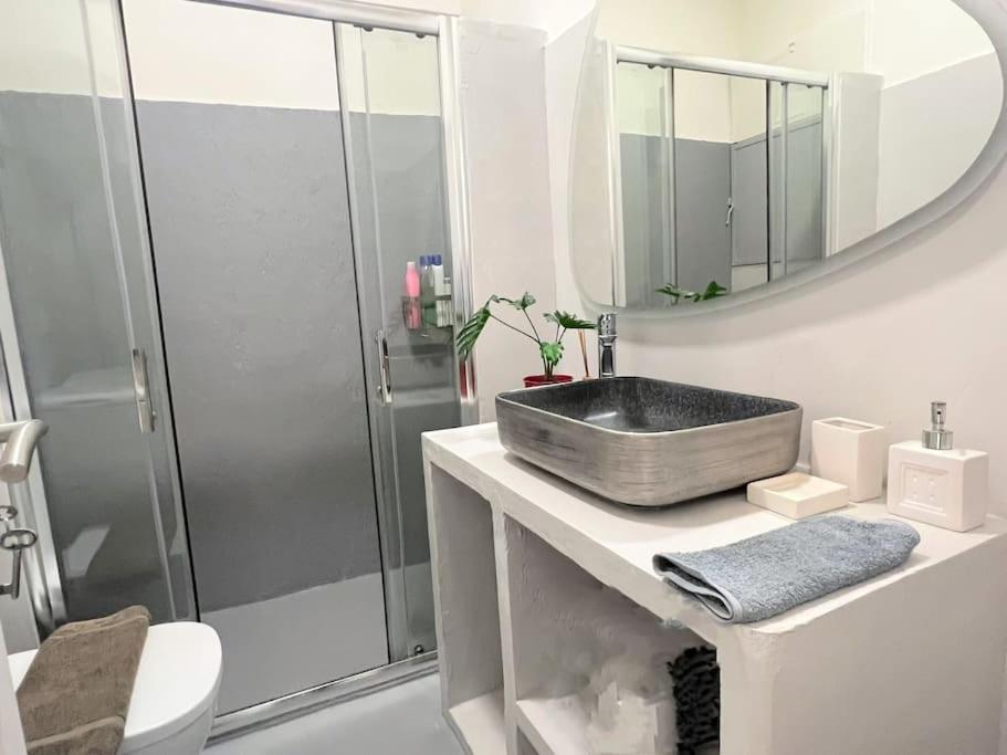 2Bdr Boutique Full Apt In Plaka Атина Екстериор снимка