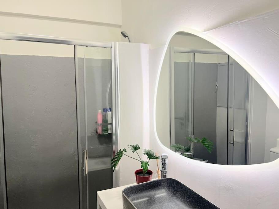 2Bdr Boutique Full Apt In Plaka Атина Екстериор снимка