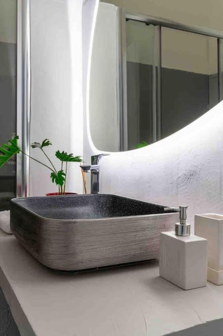 2Bdr Boutique Full Apt In Plaka Атина Екстериор снимка