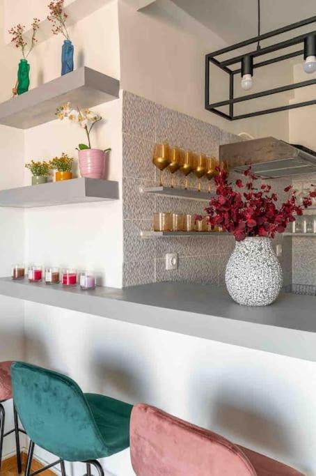 2Bdr Boutique Full Apt In Plaka Атина Екстериор снимка